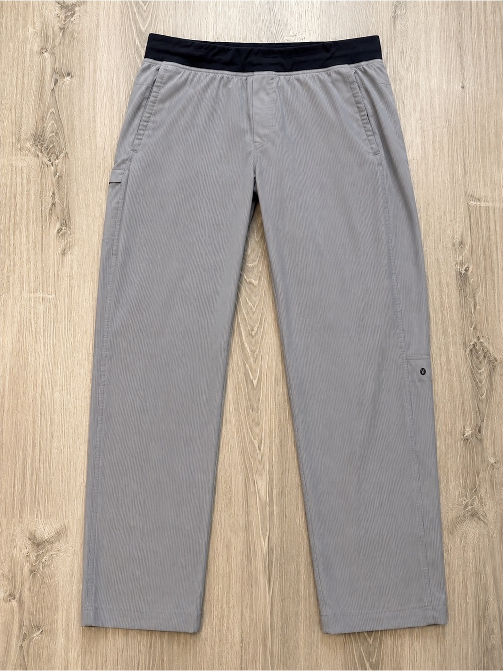 Lululemon Men’s XXL Seawall Track Gray Striped Cargo Active Hiking Workout Pants
